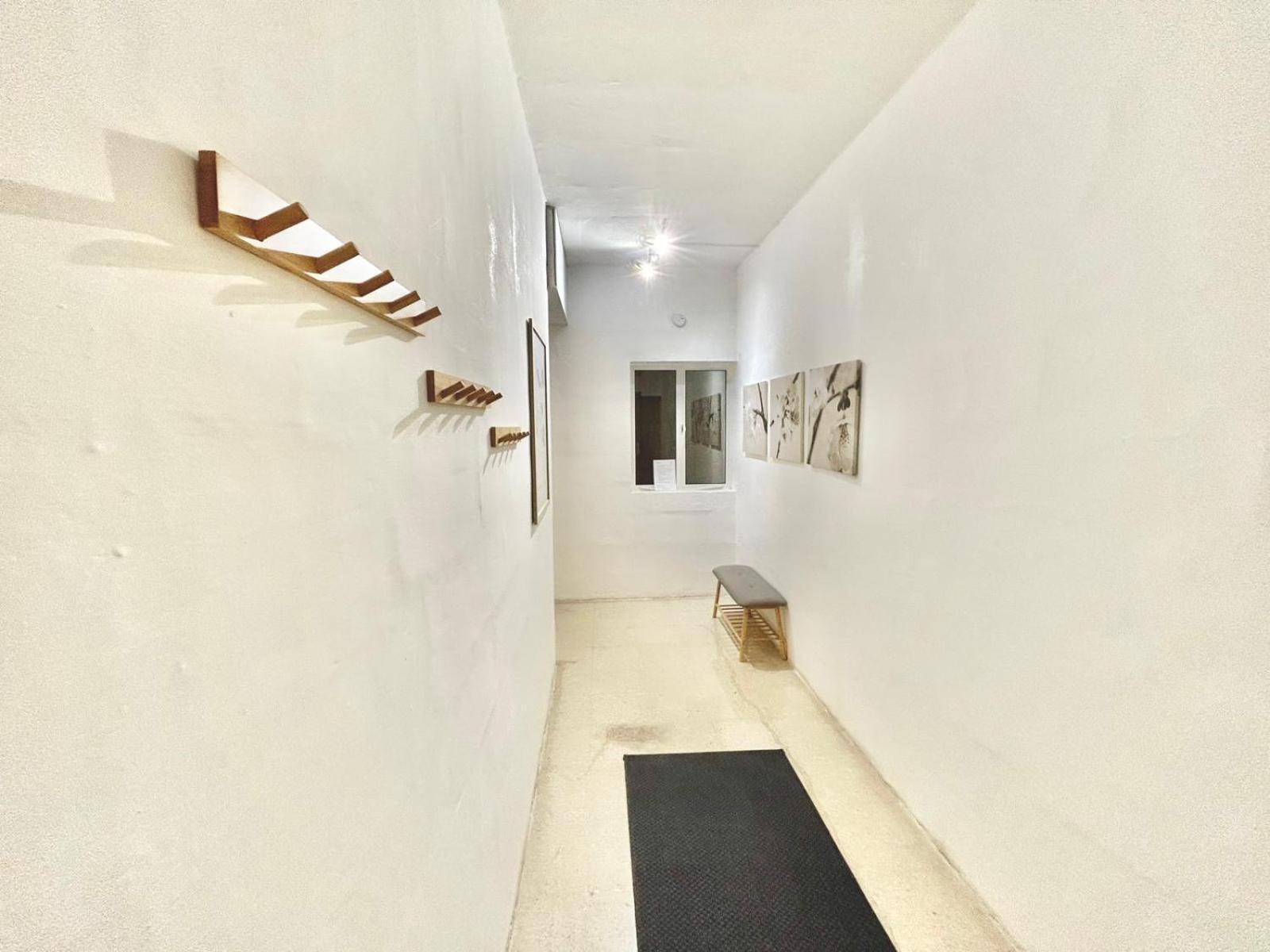 St Julians - Balluta Bay Large 3 Bedroom Apartment Sliema Buitenkant foto