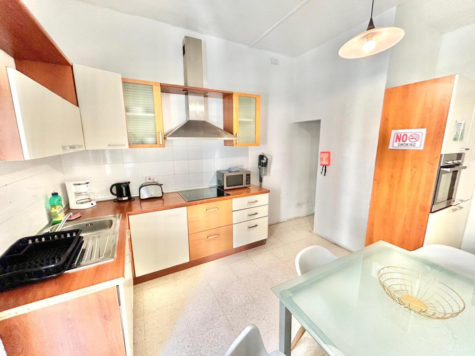 St Julians - Balluta Bay Large 3 Bedroom Apartment Sliema Buitenkant foto